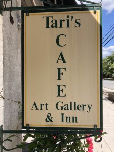 Tari's Cafe